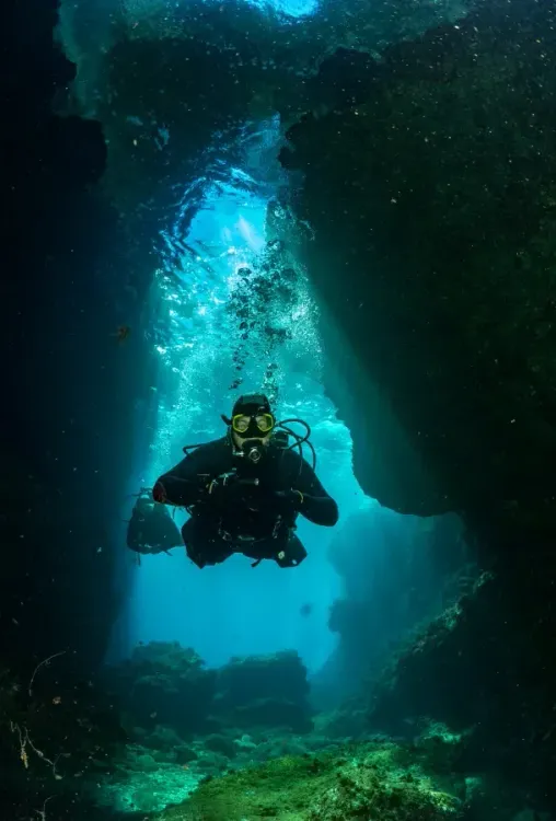 Explorer sous l'eau